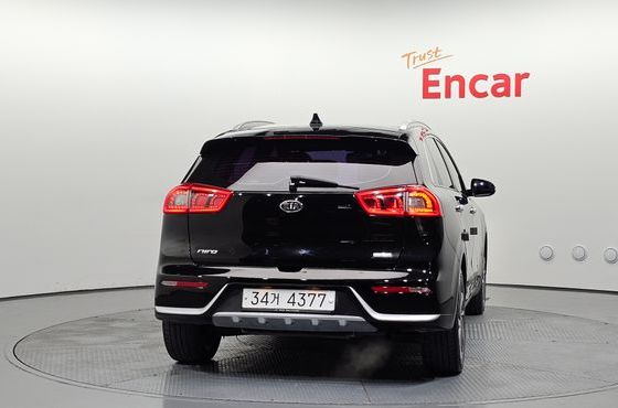 Kia Niro Noblesse — пробег 117 617 км — фото 4 из 5