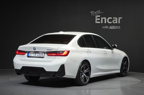 BMW 3-Series 320i M Sport — пробег 4 041 км — фото 2 из 5