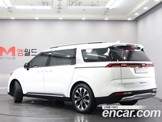 Kia Carnival из Кореи Encar