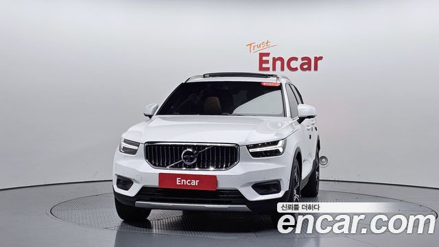 Volvo XC40 B4 Inscription — пробег 97 342 км — фото 3 из 5