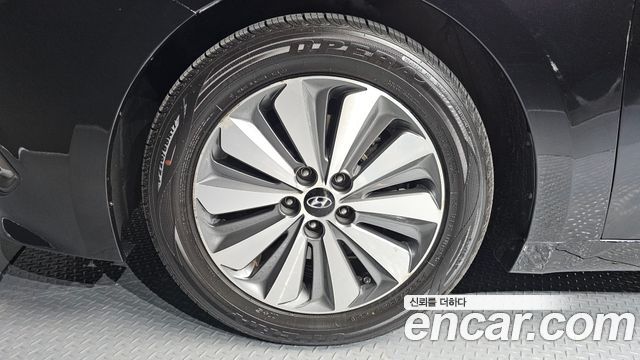 Hyundai Grandeur Premium — пробег 174 391 км — фото 5 из 5
