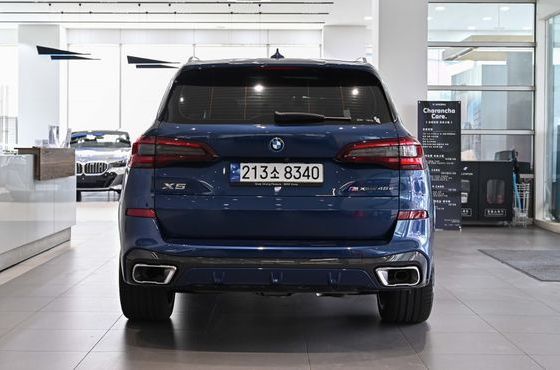 BMW X5 xDrive 45e M Sport — пробег 52 968 км — фото 3 из 5