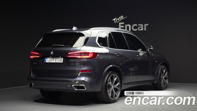 BMW X5 xDrive 40i M Sport — пробег 98 301 км — фото 2 из 5