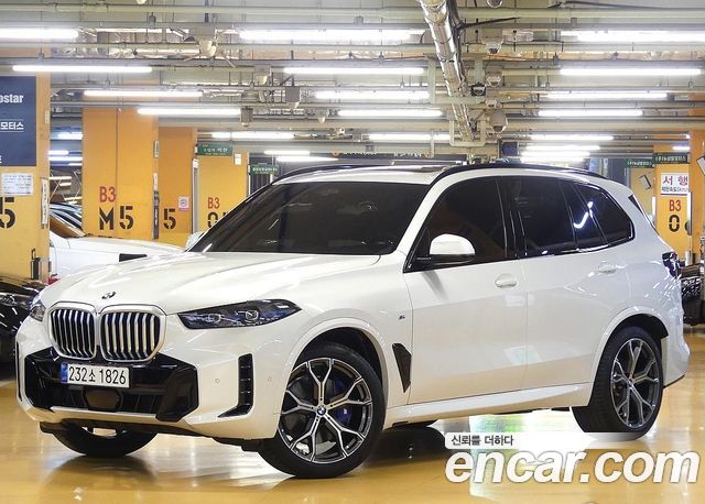 BMW X5 xDrive 40i M Sport — пробег 5 600 км — фото 1 из 5