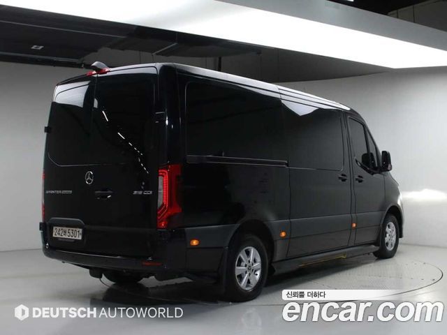 Mercedes-Benz Sprinter 3.0 Diesel W907 — пробег 25 267 км — фото 2 из 5