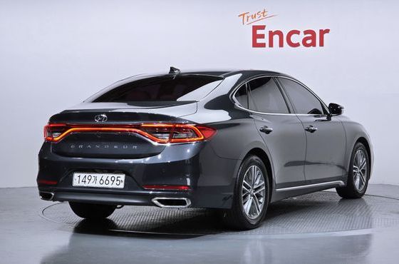Hyundai Grandeur 2.4 Premium — пробег 72 765 км — фото 2 из 5