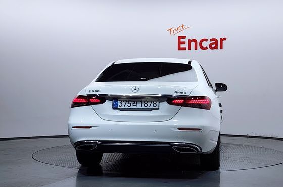 Mercedes-Benz E-Class E350 4MATIC Avantgarde — пробег 23 586 км — фото 4 из 5