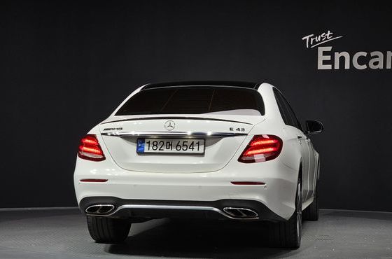 Mercedes-Benz E-Class E43 AMG 4MATIC — пробег 68 199 км — фото 4 из 5