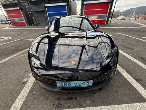 Porsche Taycan Base — пробег 47 200 км — фото 3 из 5