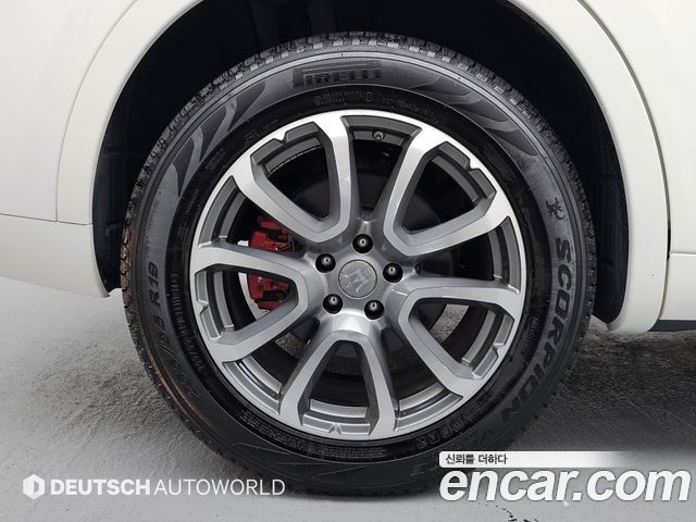 Maserati Levante из Кореи Encar