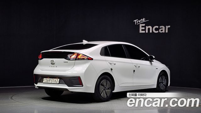 Hyundai Ioniq 1.6 HEV I — пробег 82 103 км — фото 2 из 5