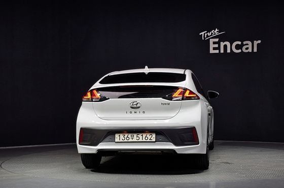 Hyundai Ioniq 1.6 HEV I — пробег 82 103 км — фото 4 из 5