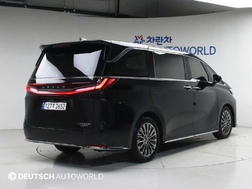 Lexus LM 500h Executive — пробег 35 645 км — фото 2 из 5