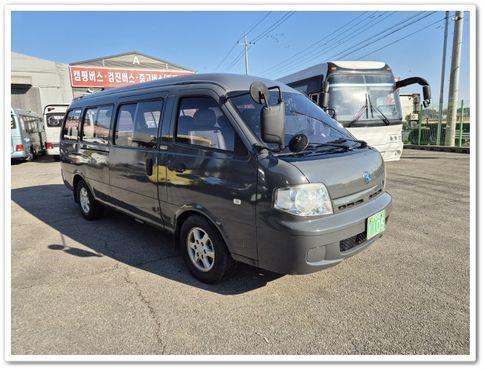Kia Bongo III Minibus 15-Seater Extra-Long Coach LTD 15-Seater Extra-Long Coach SDX — пробег 225 571 км — фото 3 из 5
