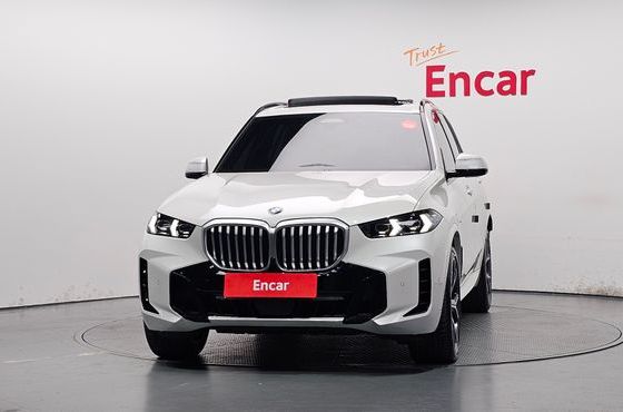 BMW X5 xDrive 40i M Sport — пробег 12 633 км — фото 3 из 5