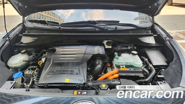 Kia Niro Prestige — пробег 94 977 км — фото 5 из 5