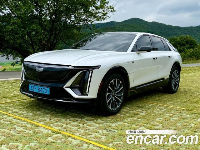 Cadillac Lyriq Sport — пробег 8 171 км — фото 1 из 5