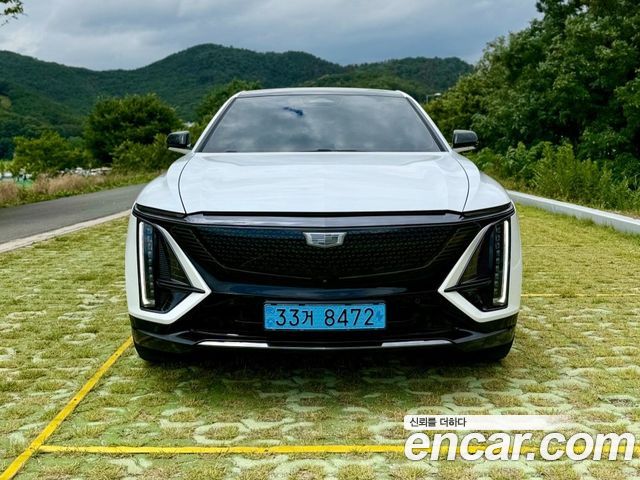 Cadillac Lyriq Sport — пробег 8 171 км — фото 2 из 5