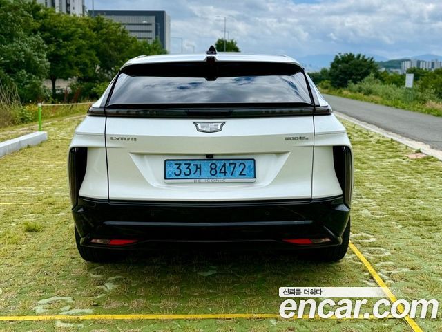 Cadillac Lyriq Sport — пробег 8 171 км — фото 3 из 5