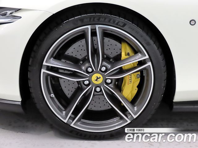 Ferrari Roma из Кореи Encar