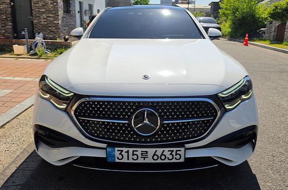 Mercedes-Benz E-Class E300 4MATIC AMG Line — пробег 19 129 км — фото 1 из 5