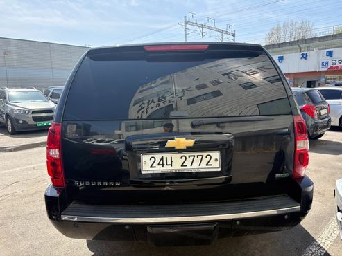 Chevrolet Surburban 5.3 — пробег 210 000 км — фото 4 из 5