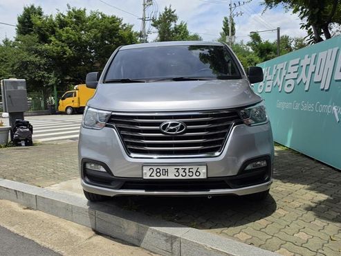 Hyundai Starex Urban 9-Seater Premium — пробег 74 134 км — фото 3 из 5