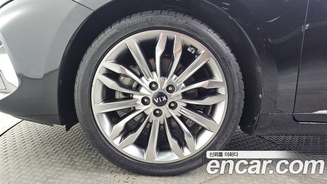 Kia K7 из Кореи Encar
