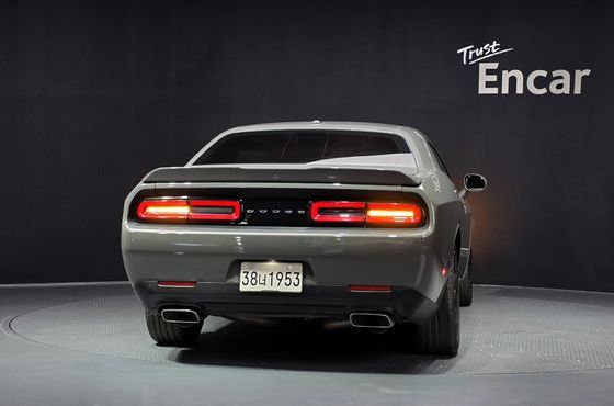 Dodge Challenger 5.7 — пробег 49 189 км — фото 4 из 5