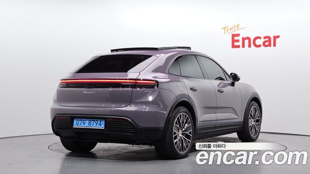 Porsche Macan Base 4 — пробег 10 167 км — фото 2 из 5