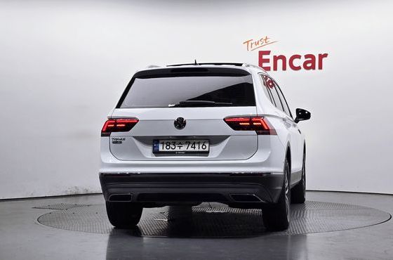 Volkswagen Tiguan 2.0 TDI Prestige — пробег 81 899 км — фото 4 из 5