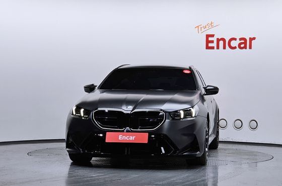 BMW M5 M5 Touring — пробег 839 км — фото 3 из 5