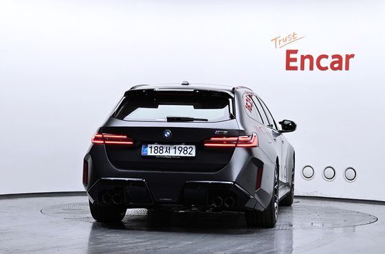 BMW M5 M5 Touring — пробег 839 км — фото 4 из 5