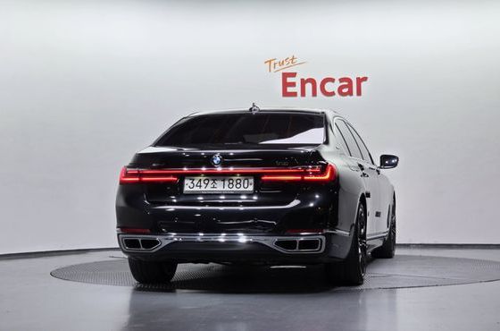 BMW 7-Series M760Li xDrive V12 Excellence — пробег 108 192 км — фото 4 из 5
