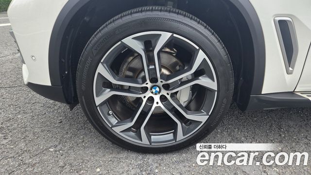 BMW X5 xDrive 40i xLine — пробег 59 754 км — фото 5 из 5