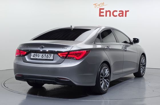 Hyundai Sonata CVVL Luxury — пробег 90 160 км — фото 2 из 5