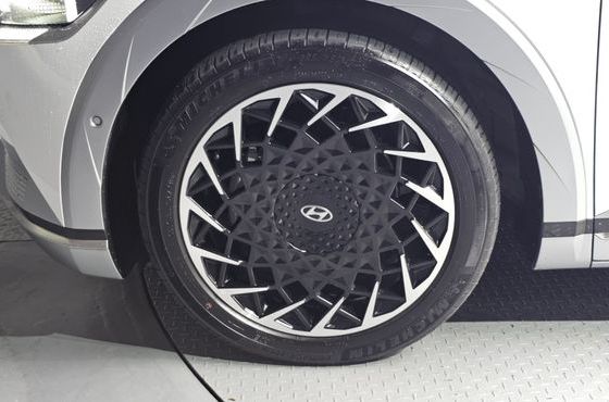 Hyundai Ioniq5 Long Range AWD Prestige — пробег 27 880 км — фото 5 из 5