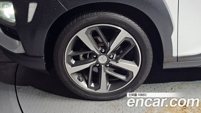 Hyundai Kona из Кореи Encar