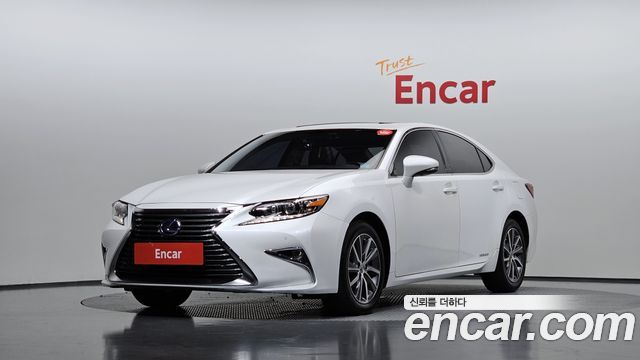 Lexus ES Supreme XV60 — пробег 75 771 км — фото 1 из 5