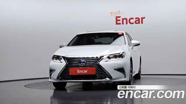 Lexus ES Supreme XV60 — пробег 75 771 км — фото 3 из 5