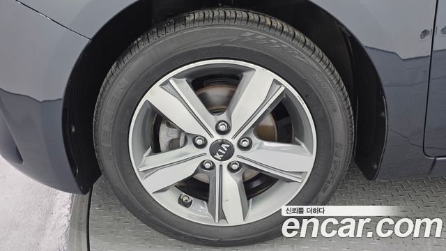 Kia K3 из Кореи Encar