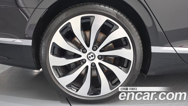 Bentley Flying Spur из Кореи Encar