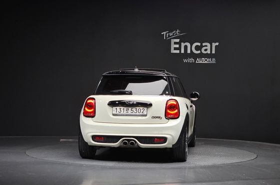 Mini Cooper Standard Third Generation — пробег 79 563 км — фото 4 из 5