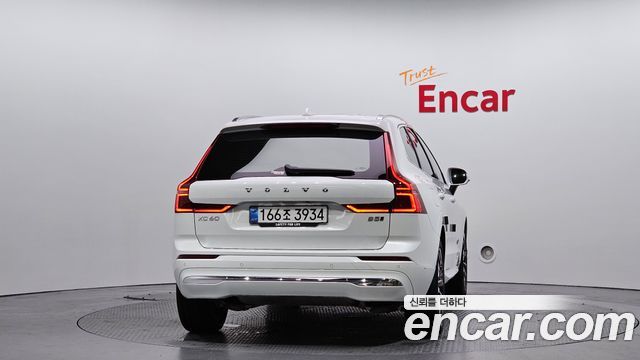 Volvo XC60 B5 Ultra Bright Air Sus — пробег 9 147 км — фото 4 из 5