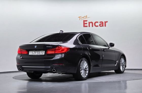 BMW 5-Series 520d Luxury Plus — пробег 101 291 км — фото 2 из 5