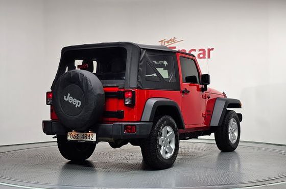 Jeep Wrangler 3.6 Sport 2Door — пробег 82 133 км — фото 2 из 5