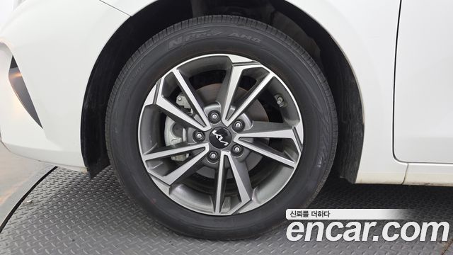 Kia K3 из Кореи Encar