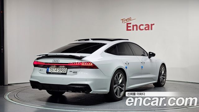 Audi A7 55 TFSI Quattro Premium — пробег 97 133 км — фото 2 из 5