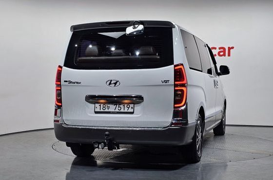 Hyundai Starex Urban 9-Seater Exclusive — пробег 96 864 км — фото 4 из 5