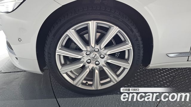 Volvo S90 из Кореи Encar